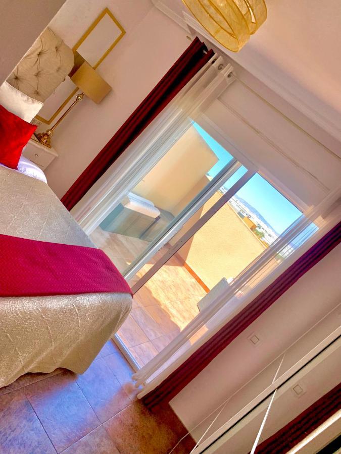 Atico Deluxe Entre Centro Y Playa Salinas Con Terraza, Wifi, Piscina Climatizada, Gym, Sauna Y Garaje -Smart Tv Roquetas de Mar Eksteriør billede