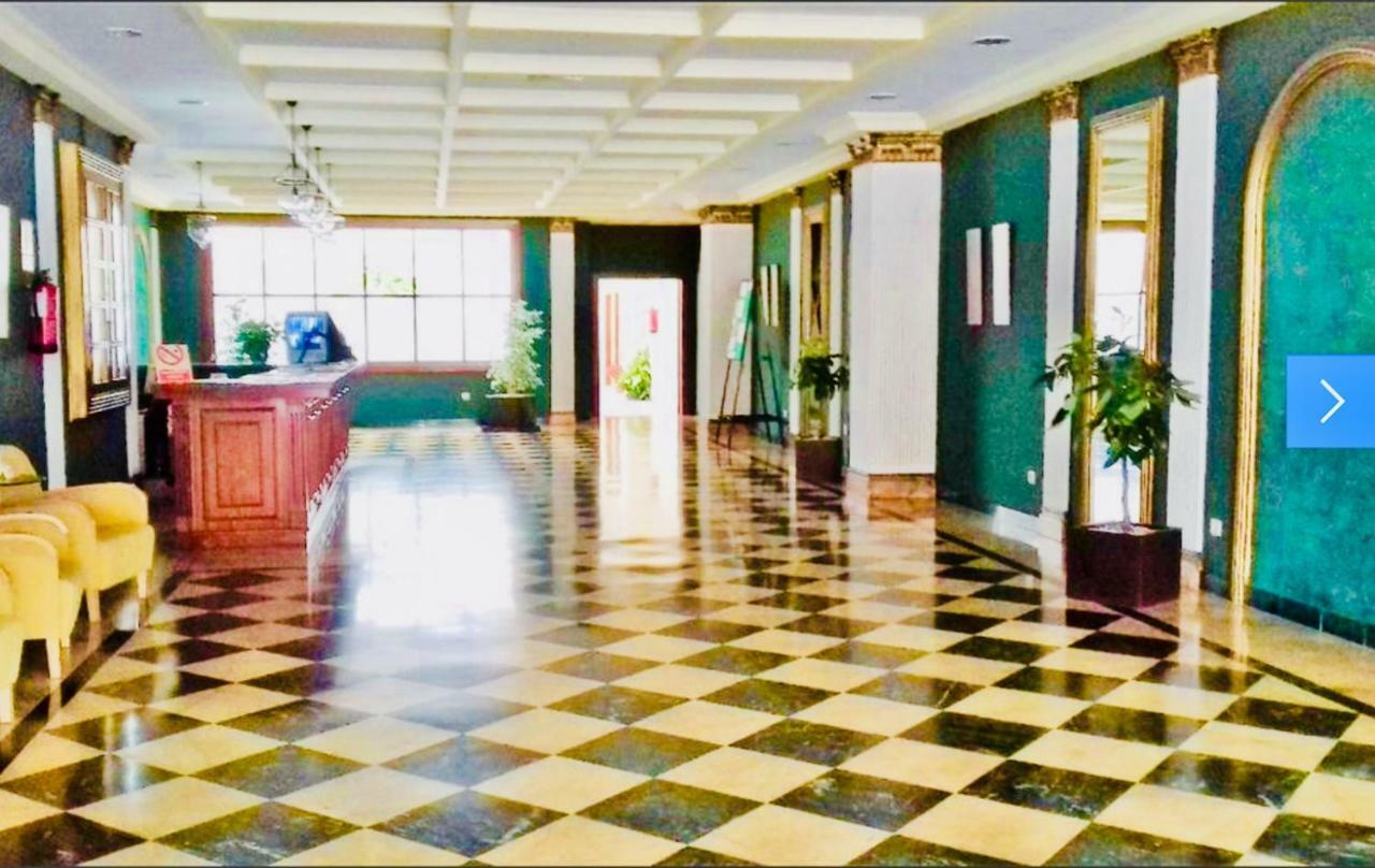 Atico Deluxe Entre Centro Y Playa Salinas Con Terraza, Wifi, Piscina Climatizada, Gym, Sauna Y Garaje -Smart Tv Roquetas de Mar Eksteriør billede