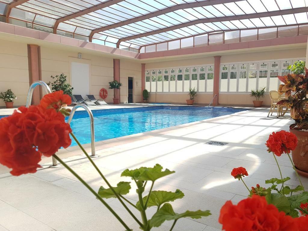 Atico Deluxe Entre Centro Y Playa Salinas Con Terraza, Wifi, Piscina Climatizada, Gym, Sauna Y Garaje -Smart Tv Roquetas de Mar Eksteriør billede